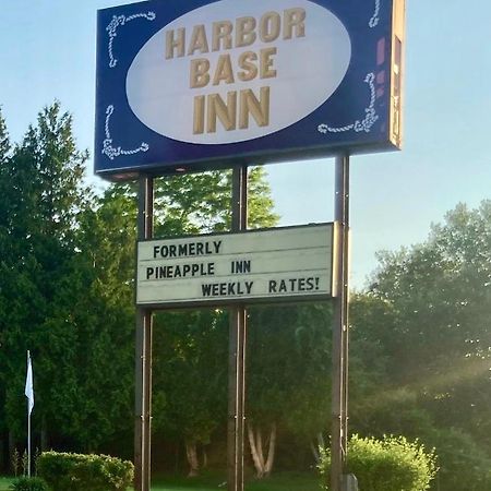 Harbor Base Inn Newport Buitenkant foto