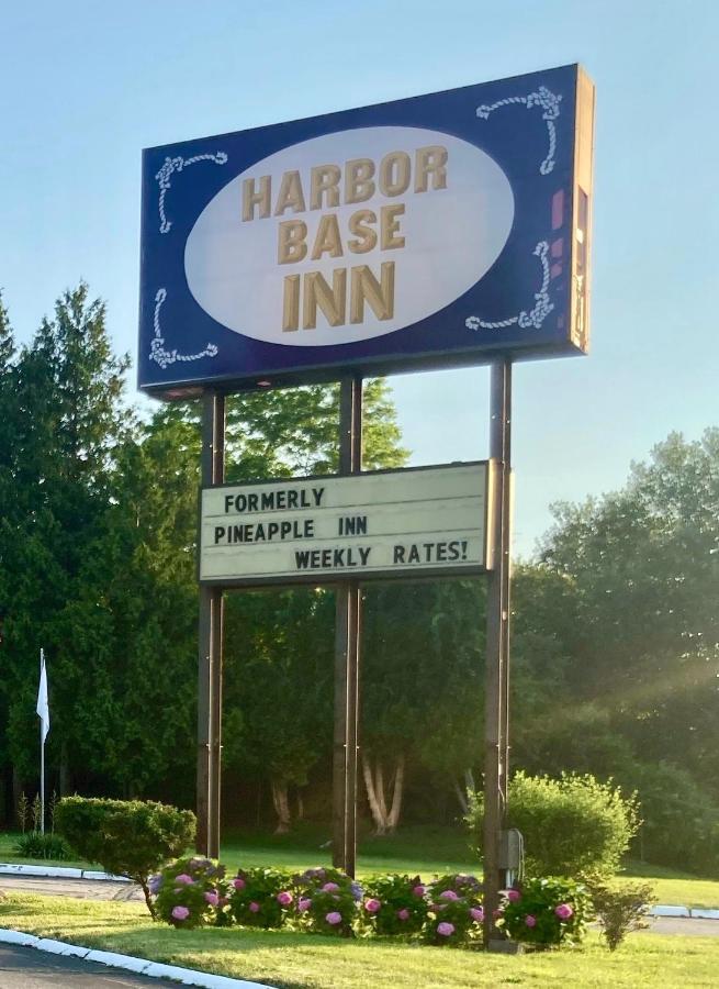 Harbor Base Inn Newport Buitenkant foto