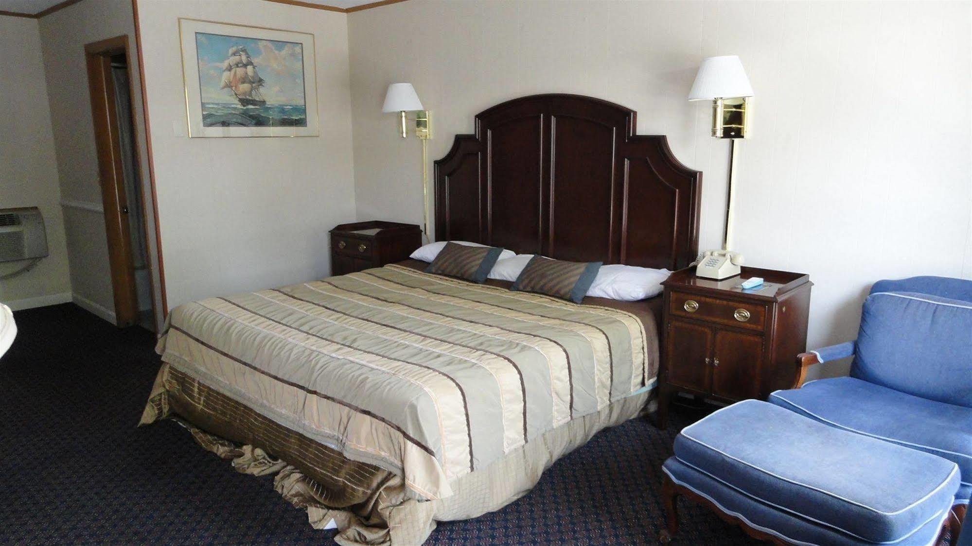 Harbor Base Inn Newport Buitenkant foto